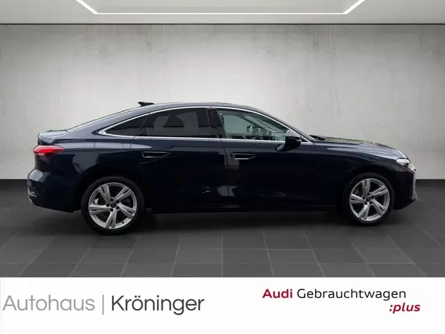 Audi A5 view 4