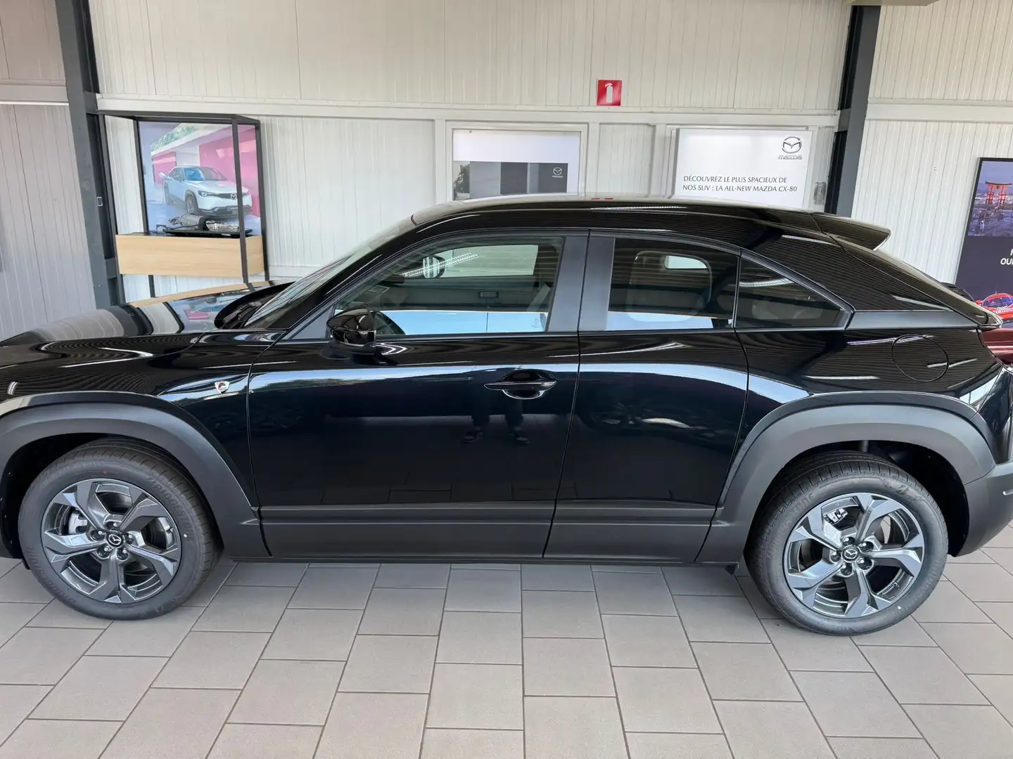 Mazda MX-30 17.8 kWh e-SKYACTIV R-EV Exclusive-Line(125kW Zwart - 2