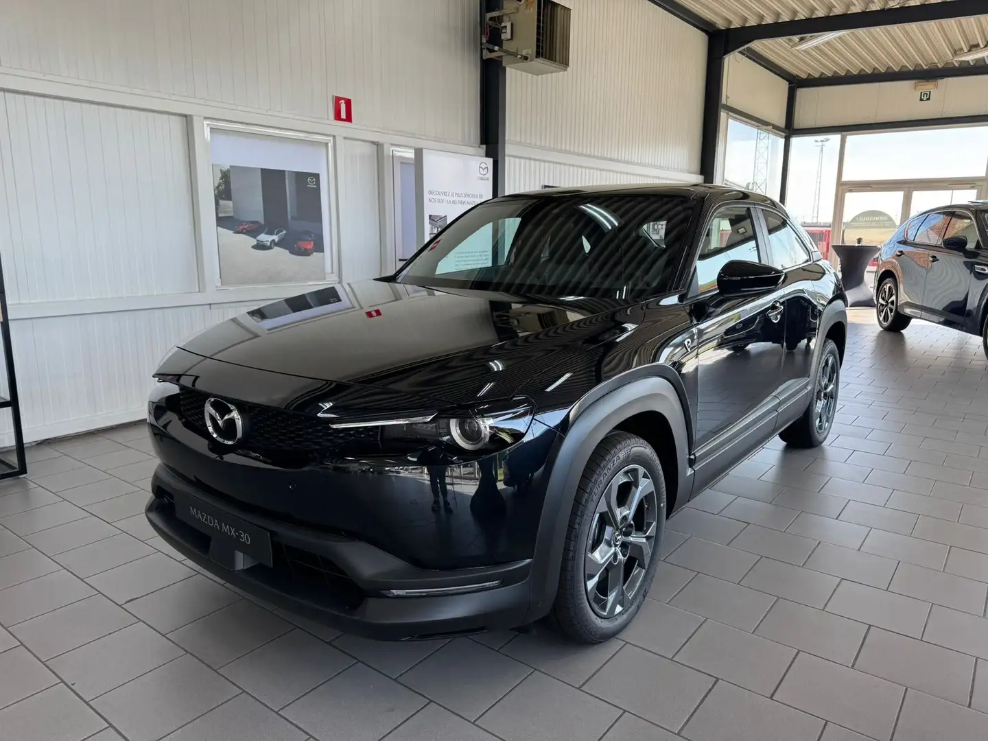 Mazda MX-30 17.8 kWh e-SKYACTIV R-EV Exclusive-Line(125kW Zwart - 1