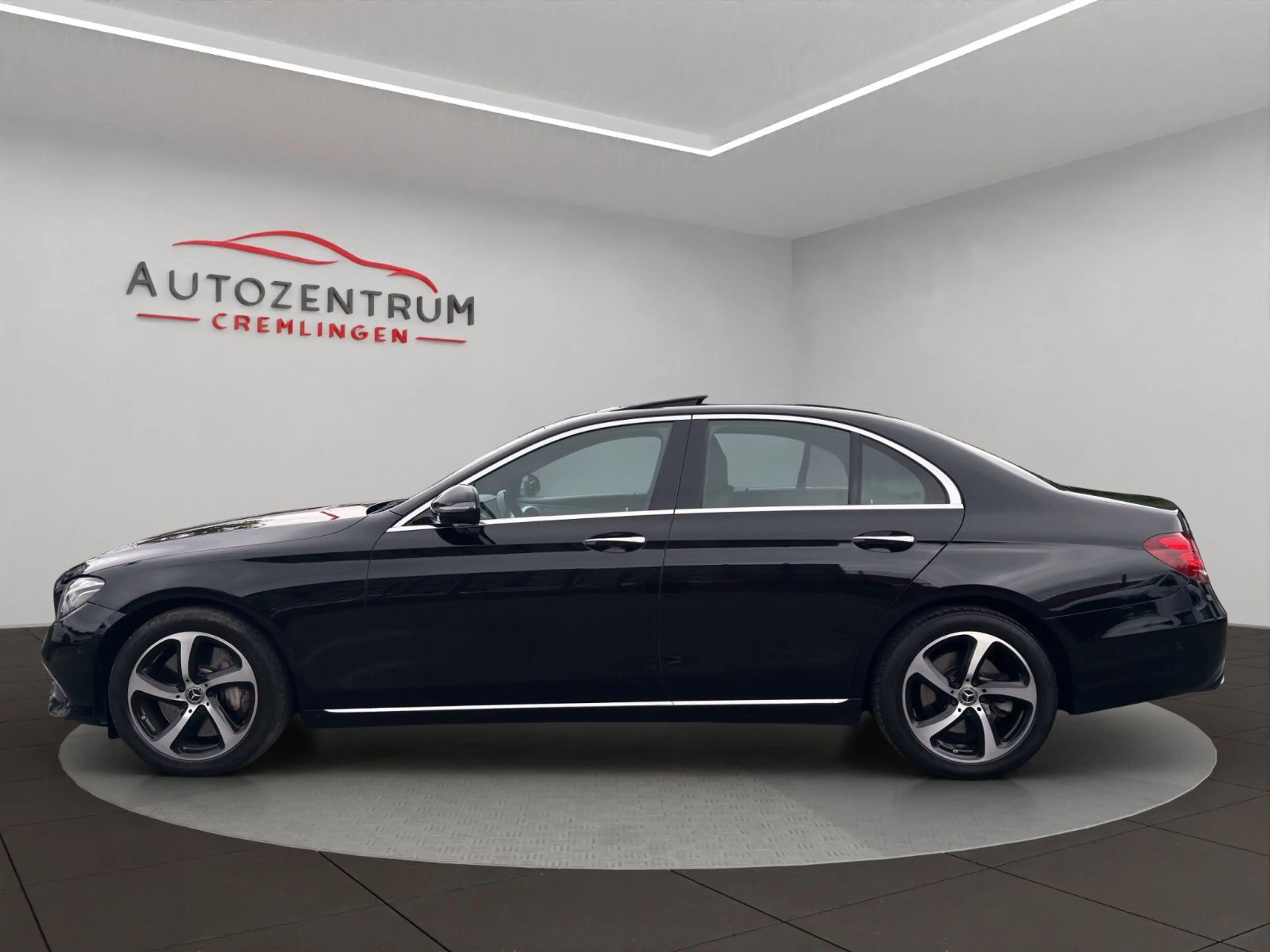 Mercedes-Benz E 400 d 4Matic eGSD MULTIB WIDESCREEN AHK KEYLESS — photo 8