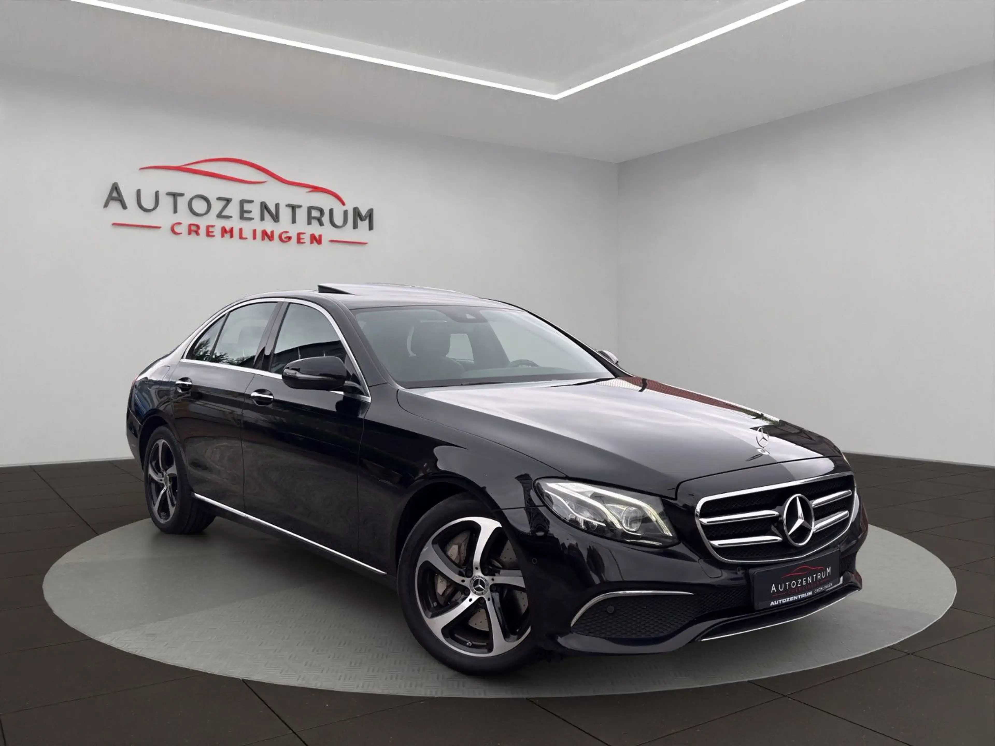 Mercedes-Benz E 400 d 4Matic eGSD MULTIB WIDESCREEN AHK KEYLESS — photo 3