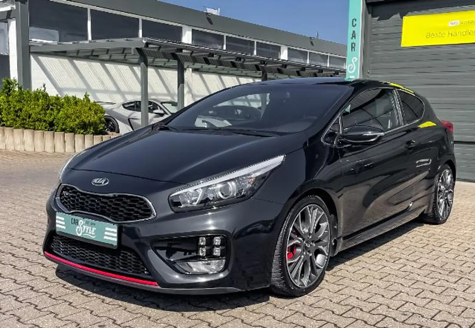 Kia ProCeed / pro_cee'd GT-Challenge 1.6 T-GDI Schwarz - 1
