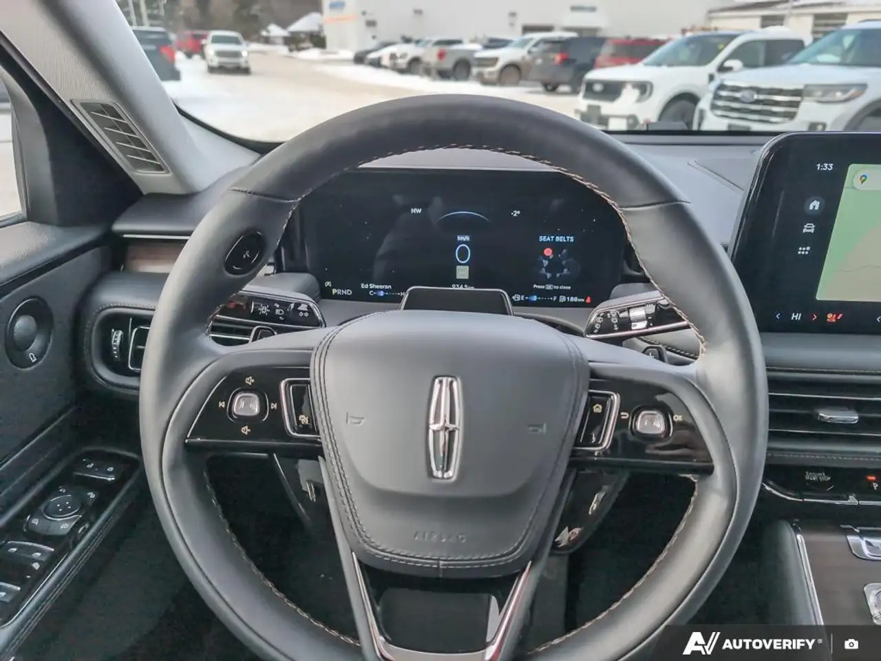 Lincoln Aviator снимка Lincoln Aviator
