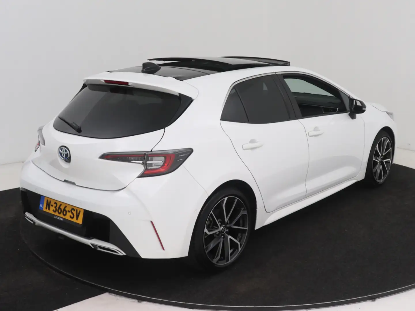 Toyota Corolla 2.0 Hybrid Premium | Apple Carplay & Android Auto Weiß - 2