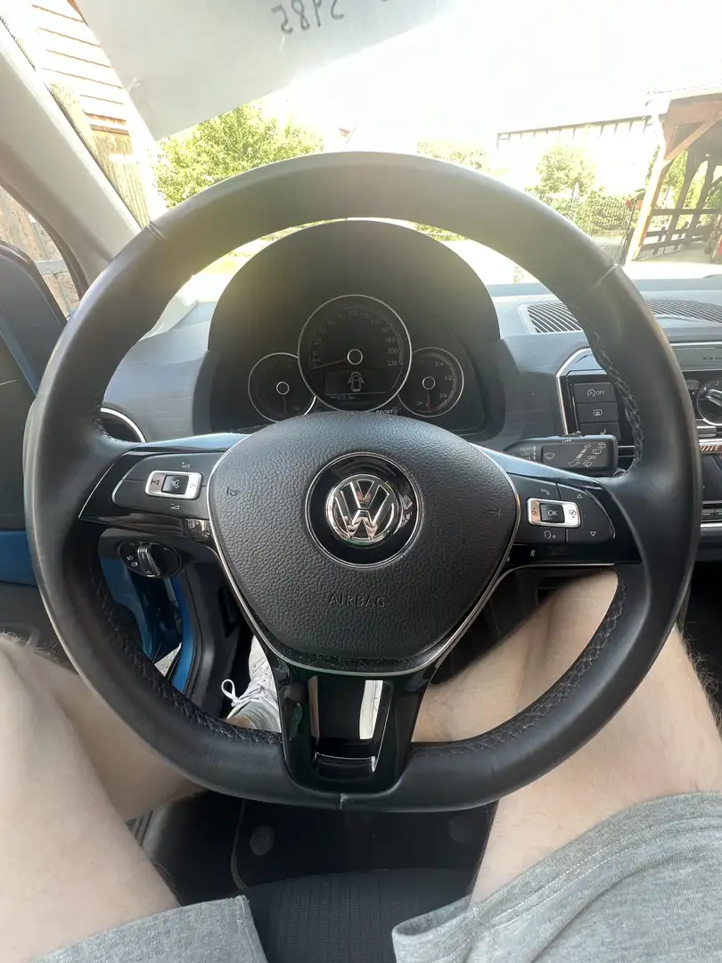 Volkswagen up! sound up! BMT Blau - 1