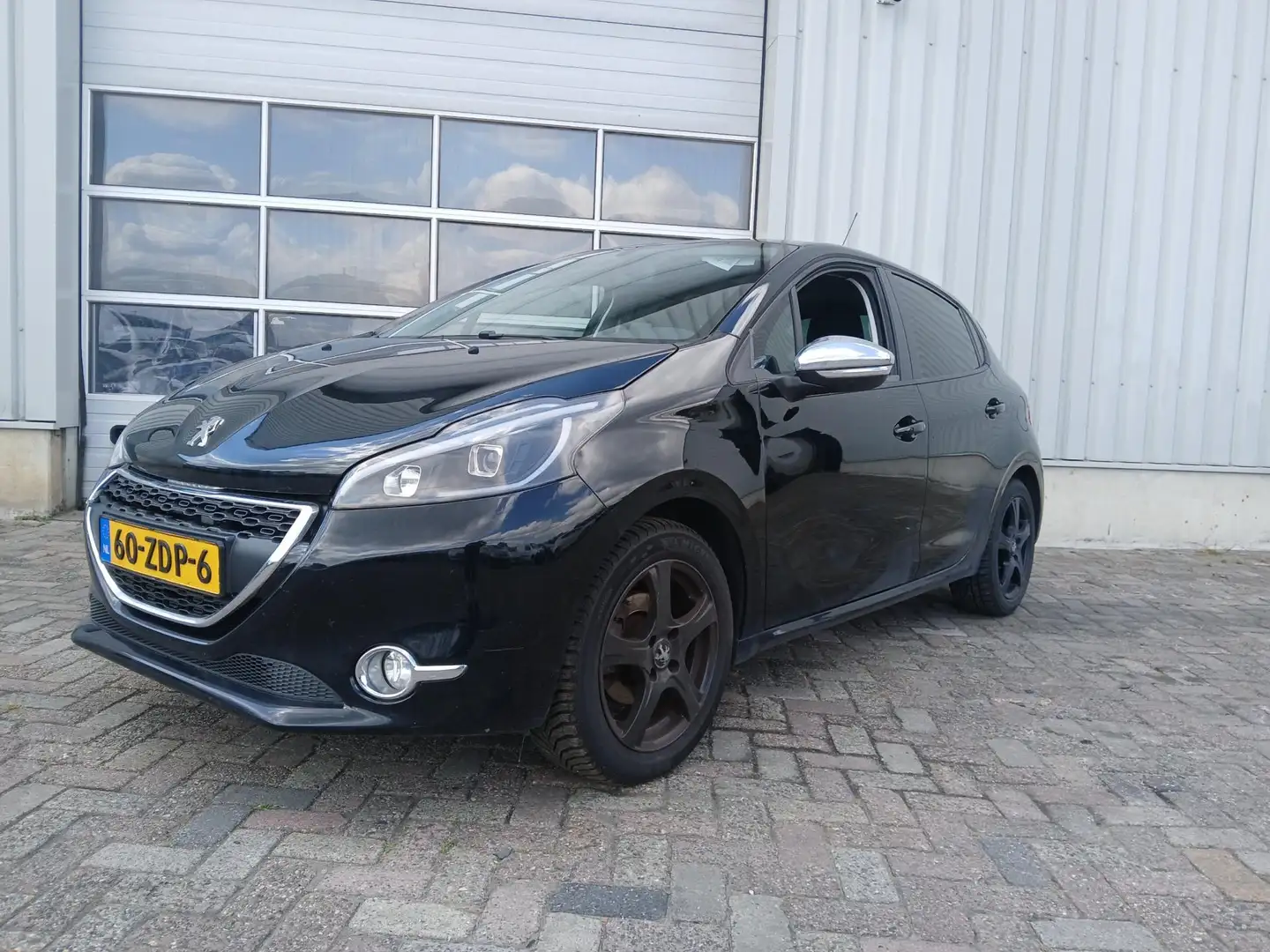 Peugeot 208 1.2 VTi Blue Lease - Airco - Cruise - Navi - Start Zwart - 2