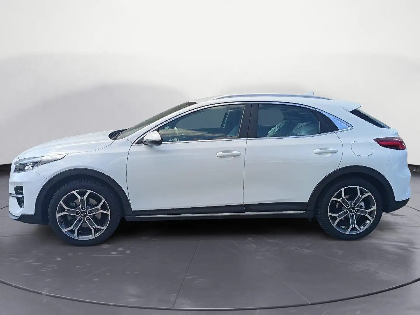 Kia XCeed 2019 1.6 crdi mhev Style 136cv imt Bianco - 2