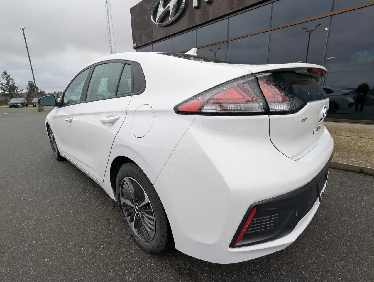 Hyundai IONIQ снимка Hyundai IONIQ