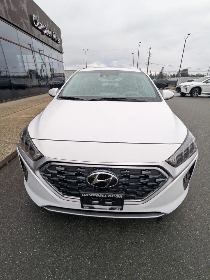 Hyundai IONIQ снимка Hyundai IONIQ