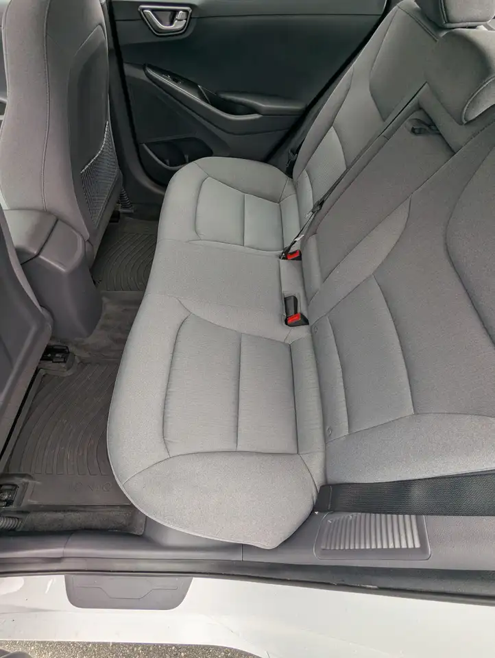 Hyundai IONIQ снимка Hyundai IONIQ