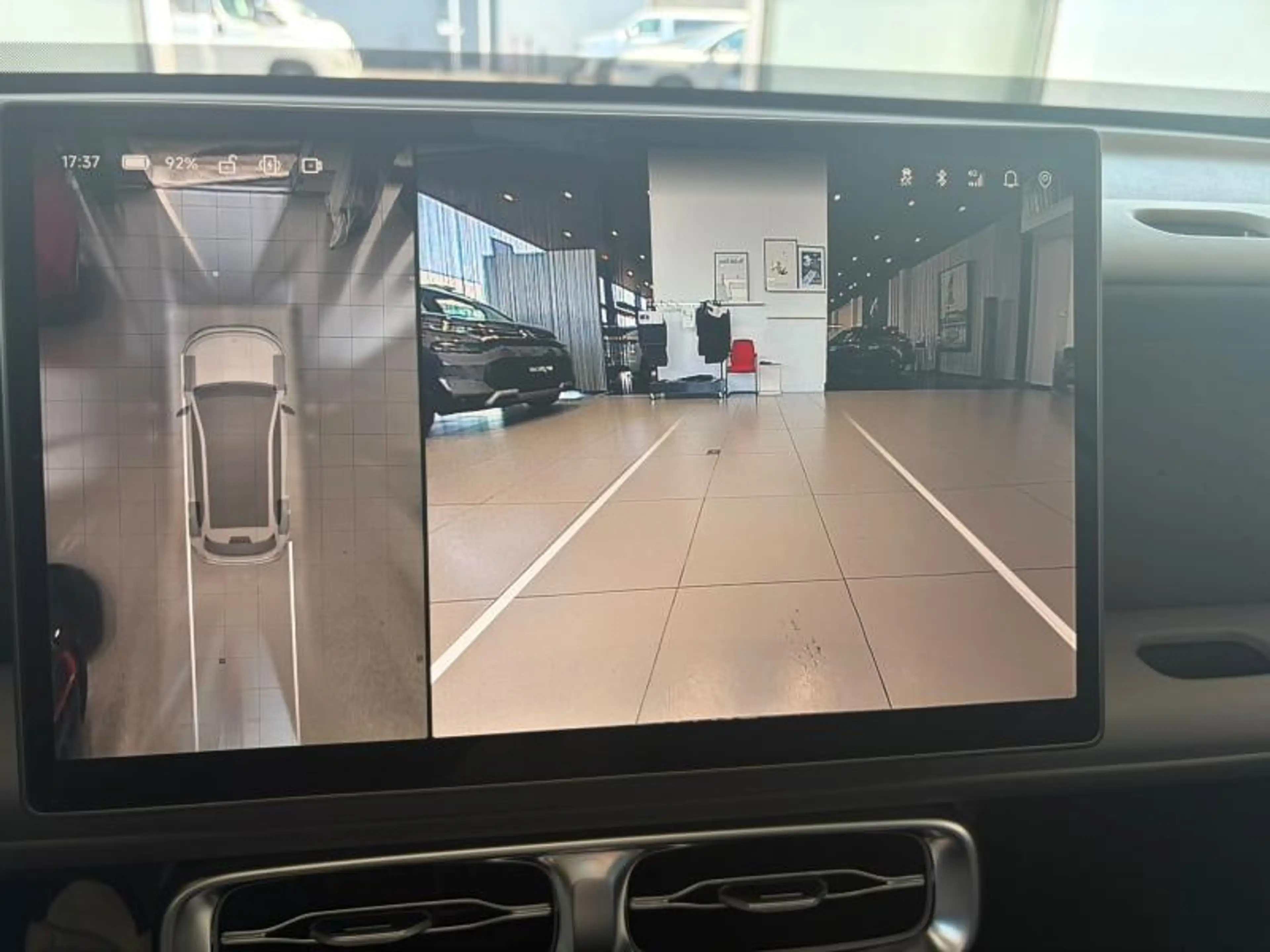 Leapmotor B10 DESIGN HYBRID — photo 7