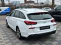 Hyundai i30 1.6 CRDI Trend Navigation R-Kamera Bianco - thumbnail 5