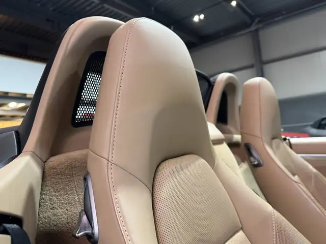 Porsche Boxster view 24