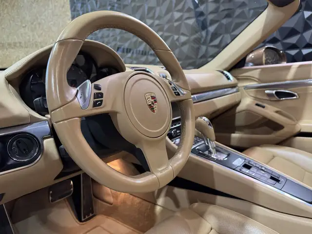Porsche Boxster view 11
