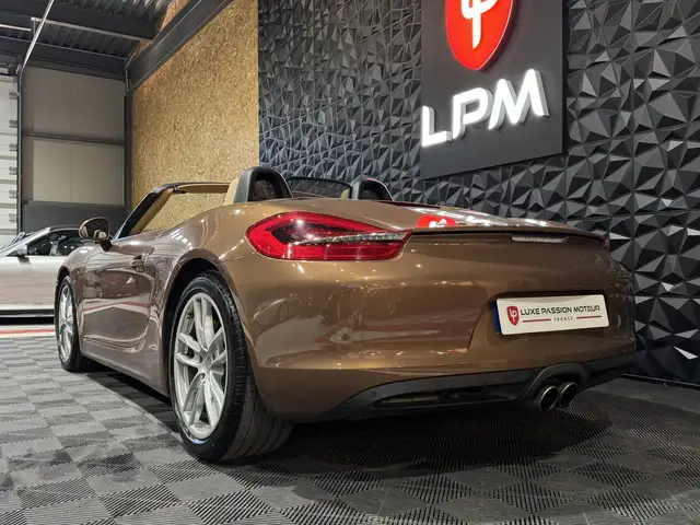 Porsche Boxster view 7