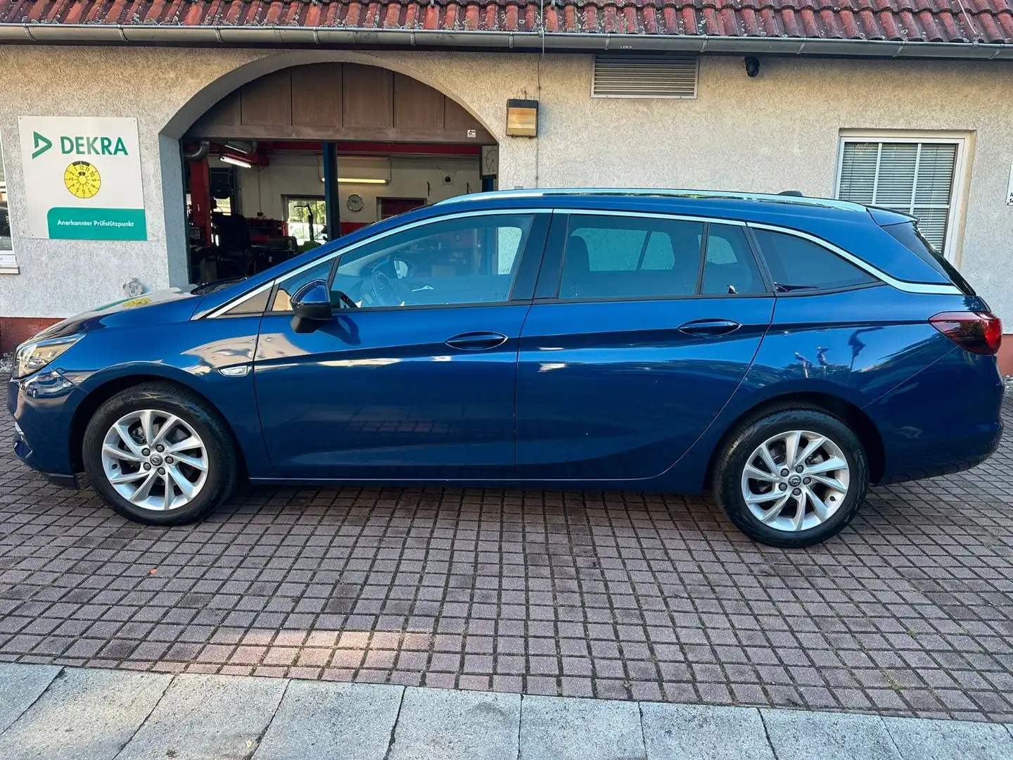 Opel Astra K Sports Tourer*LED*SITZ/LENKRHZG* Azul - 2