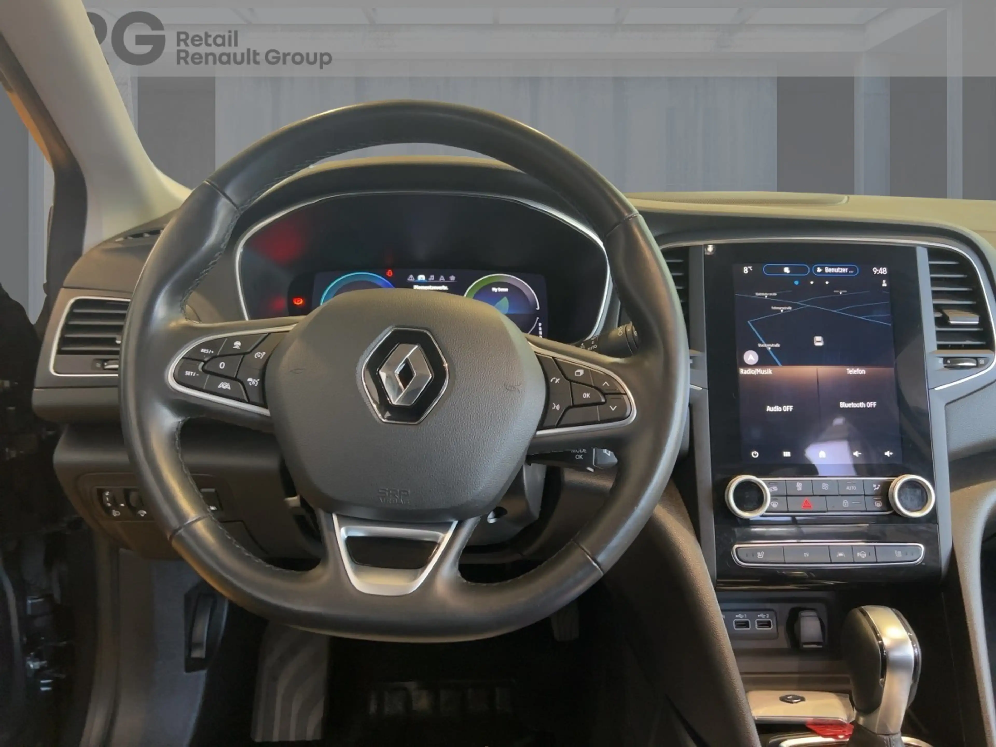 Renault Megane Grandtour INTENS E-TECH Plug-in 160 SHZ PDC — photo 10