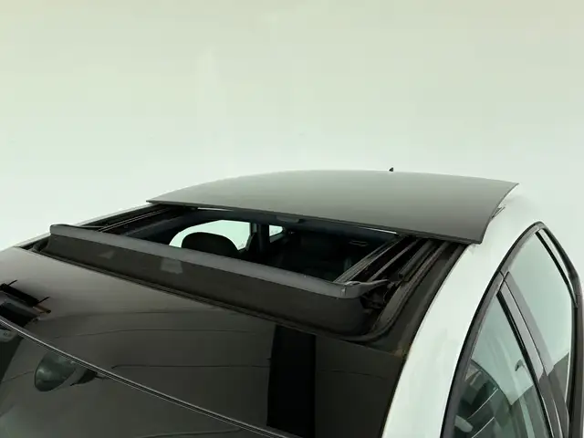 Audi A3 view 4