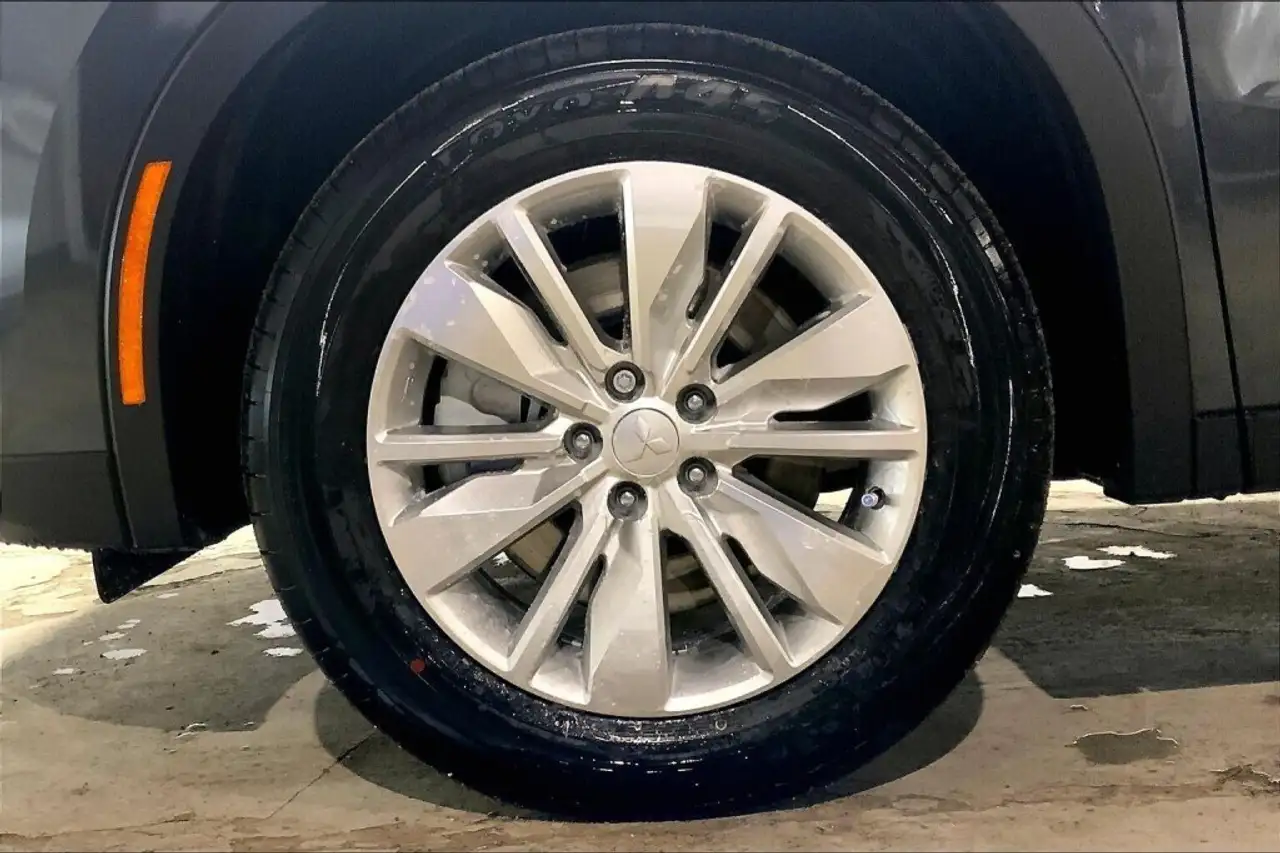 Mitsubishi Outlander снимка Mitsubishi Outlander