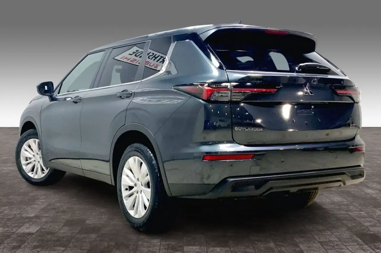 Mitsubishi Outlander снимка Mitsubishi Outlander