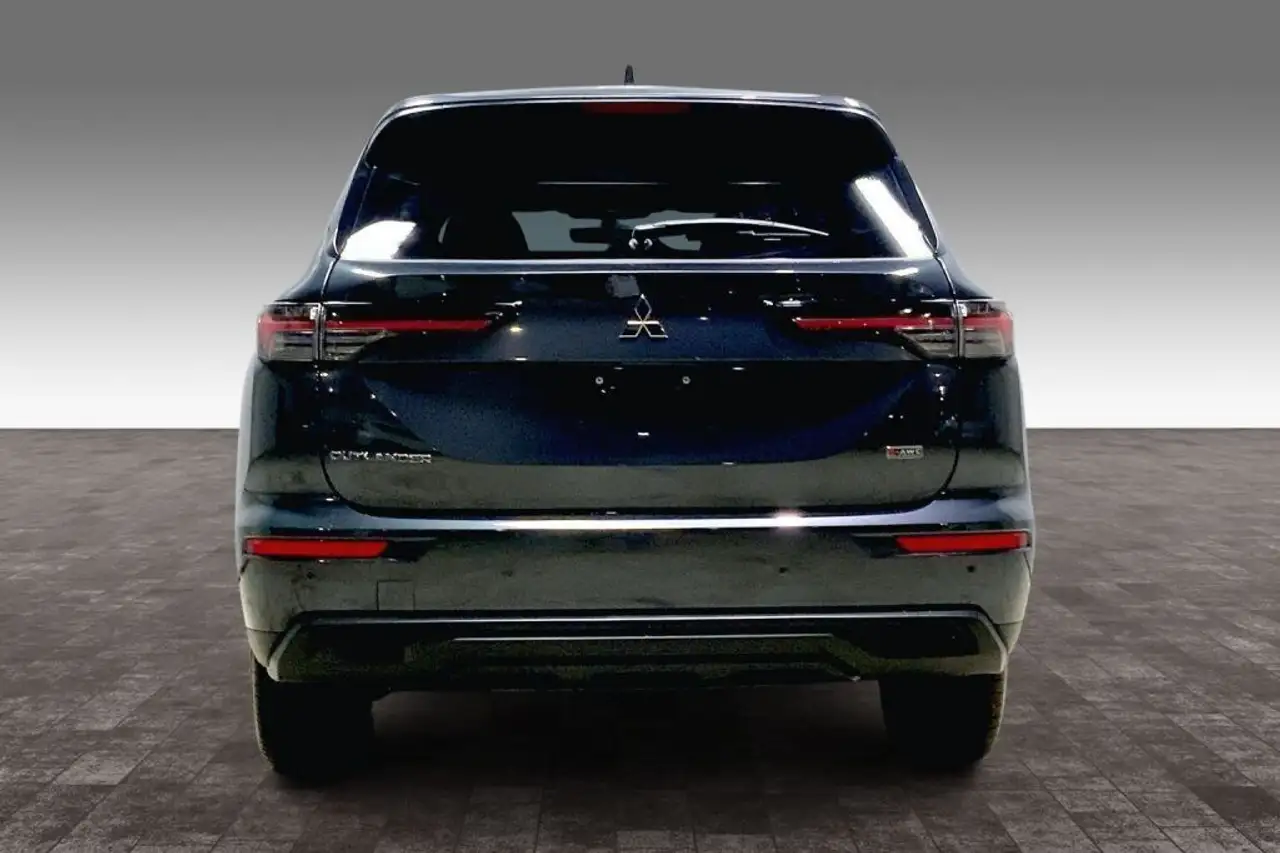 Mitsubishi Outlander снимка Mitsubishi Outlander