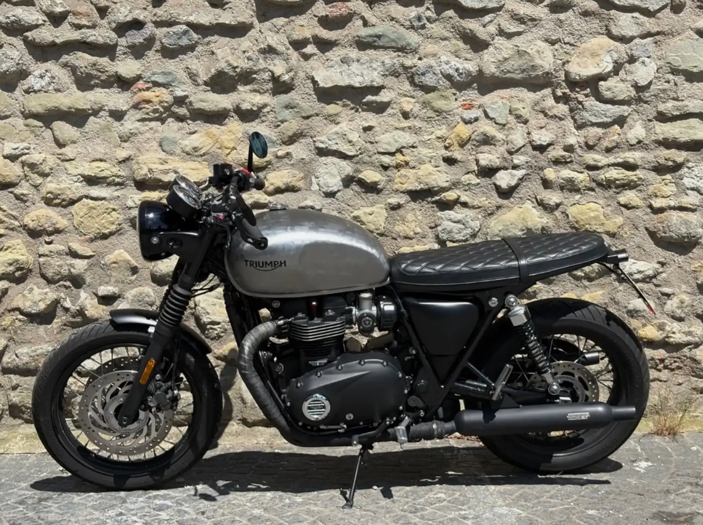 Triumph Bonneville T120 Argent - 2