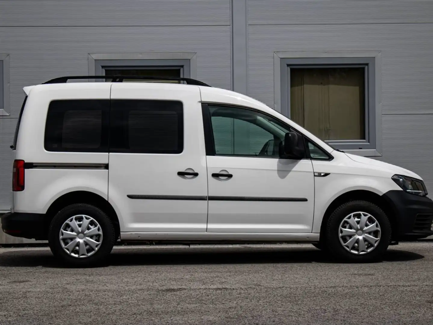 Volkswagen Caddy 2.0 TDI (5-Si.) DSG Beach Blanc - 2