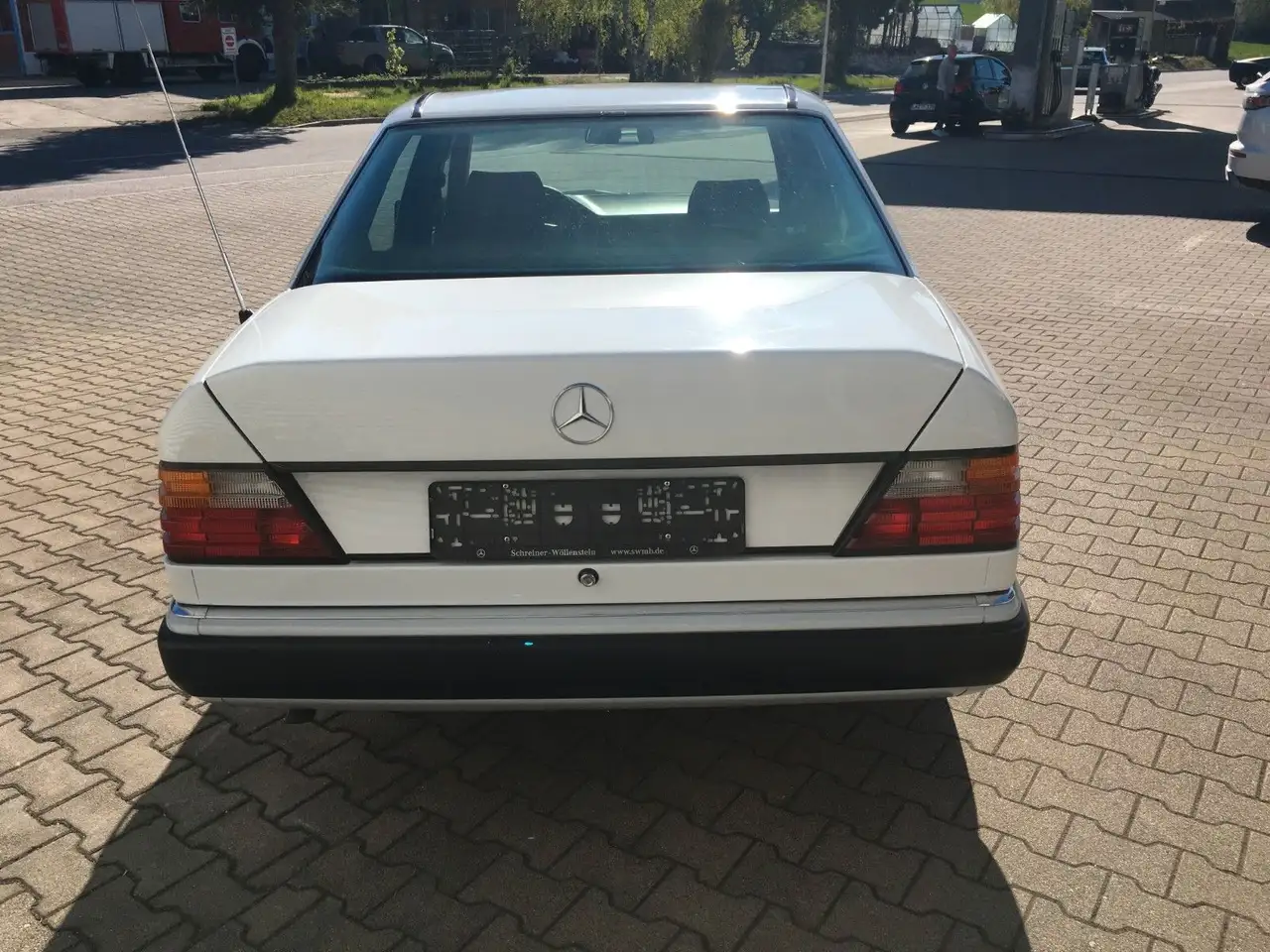 Mercedes-Benz 200 E 1er Zustand Oldtimergutachten, foto 6