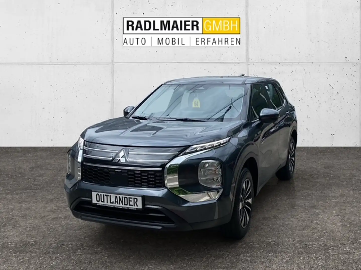 Mitsubishi Outlander Mitsubishi Plug-in Hybrid BASIS 2.4 Grau - 1