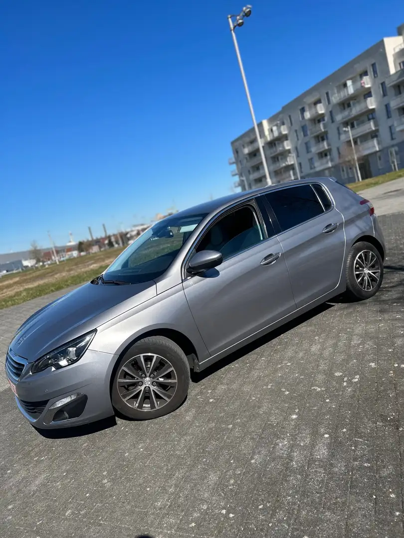 Peugeot 308 1.2 PureTech Allure STT - 1
