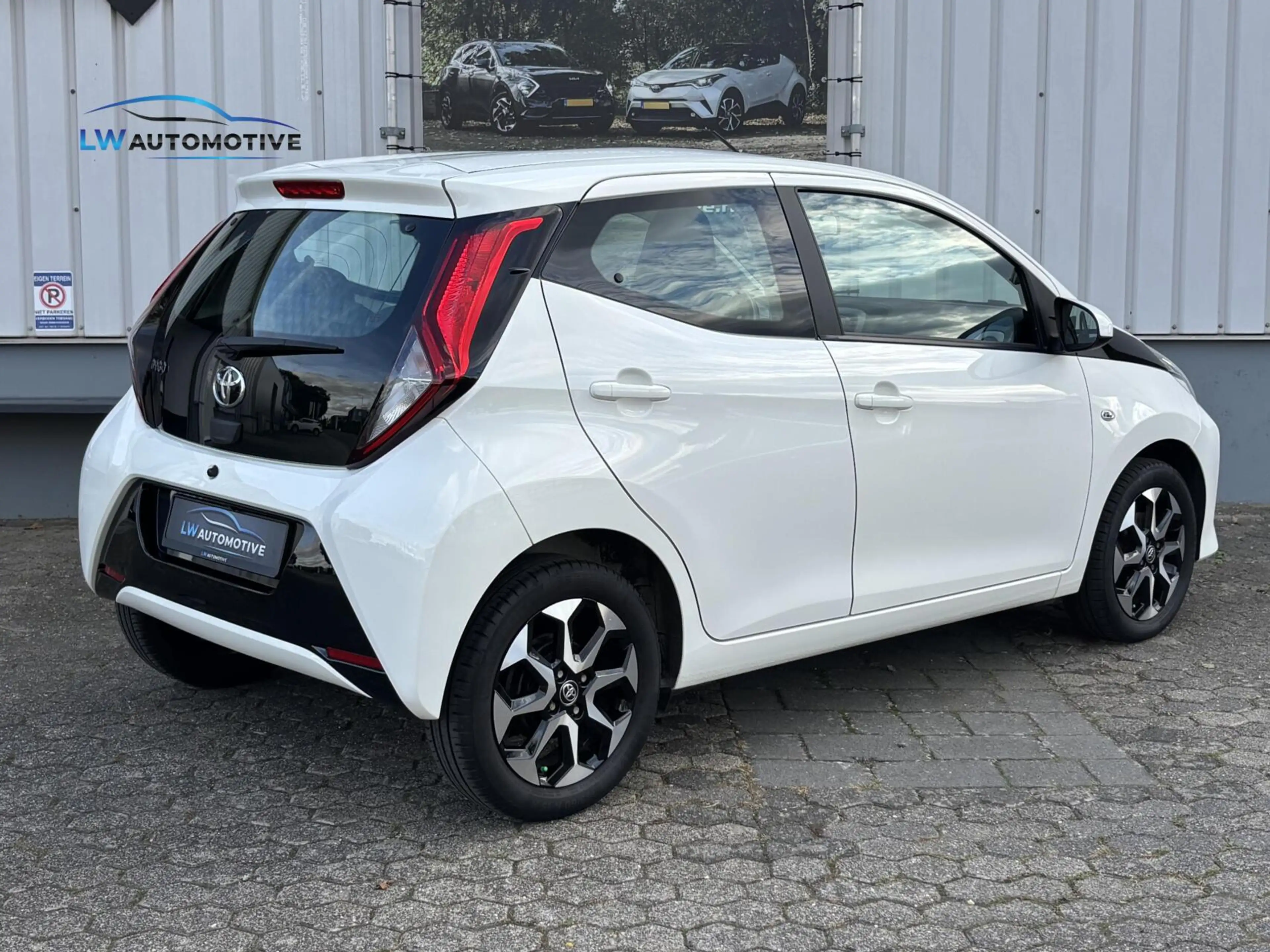 Toyota Aygo 1.0 VVT-i x-cite | Camera | Carplay | 15 inch velg — photo 2
