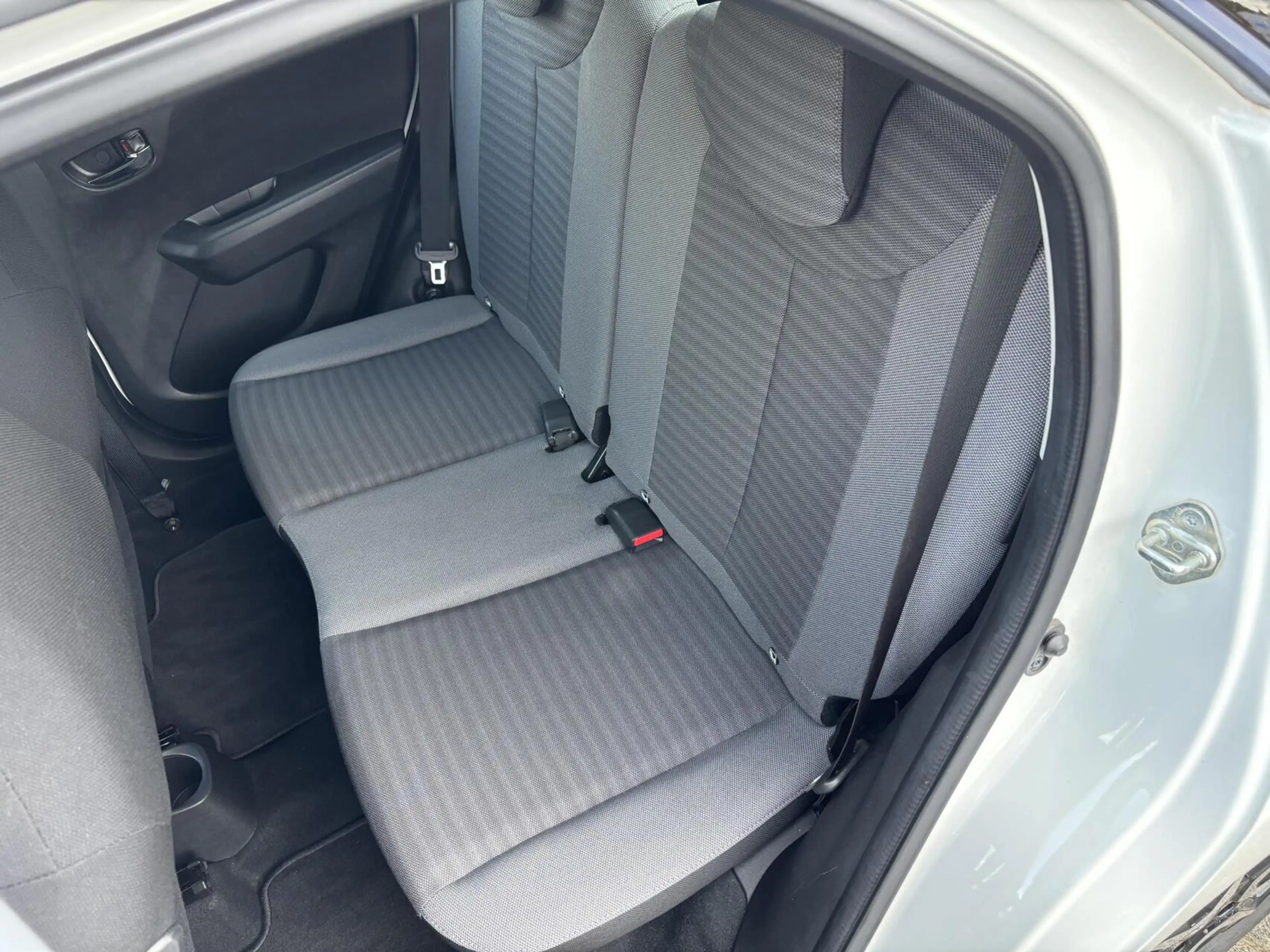 Toyota Aygo 1.0 VVT-i x-cite | Camera | Carplay | 15 inch velg — photo 9