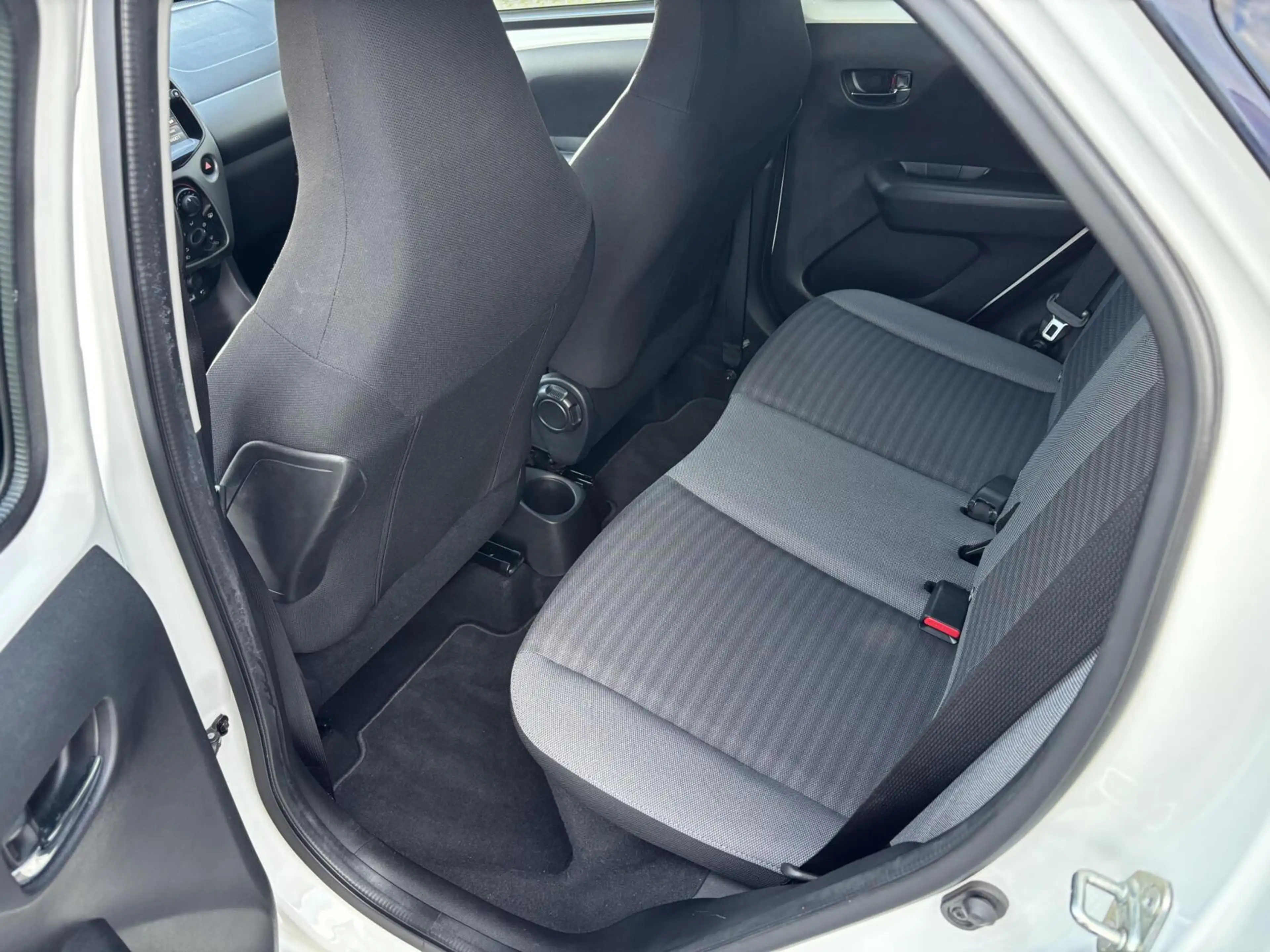Toyota Aygo 1.0 VVT-i x-cite | Camera | Carplay | 15 inch velg — photo 8