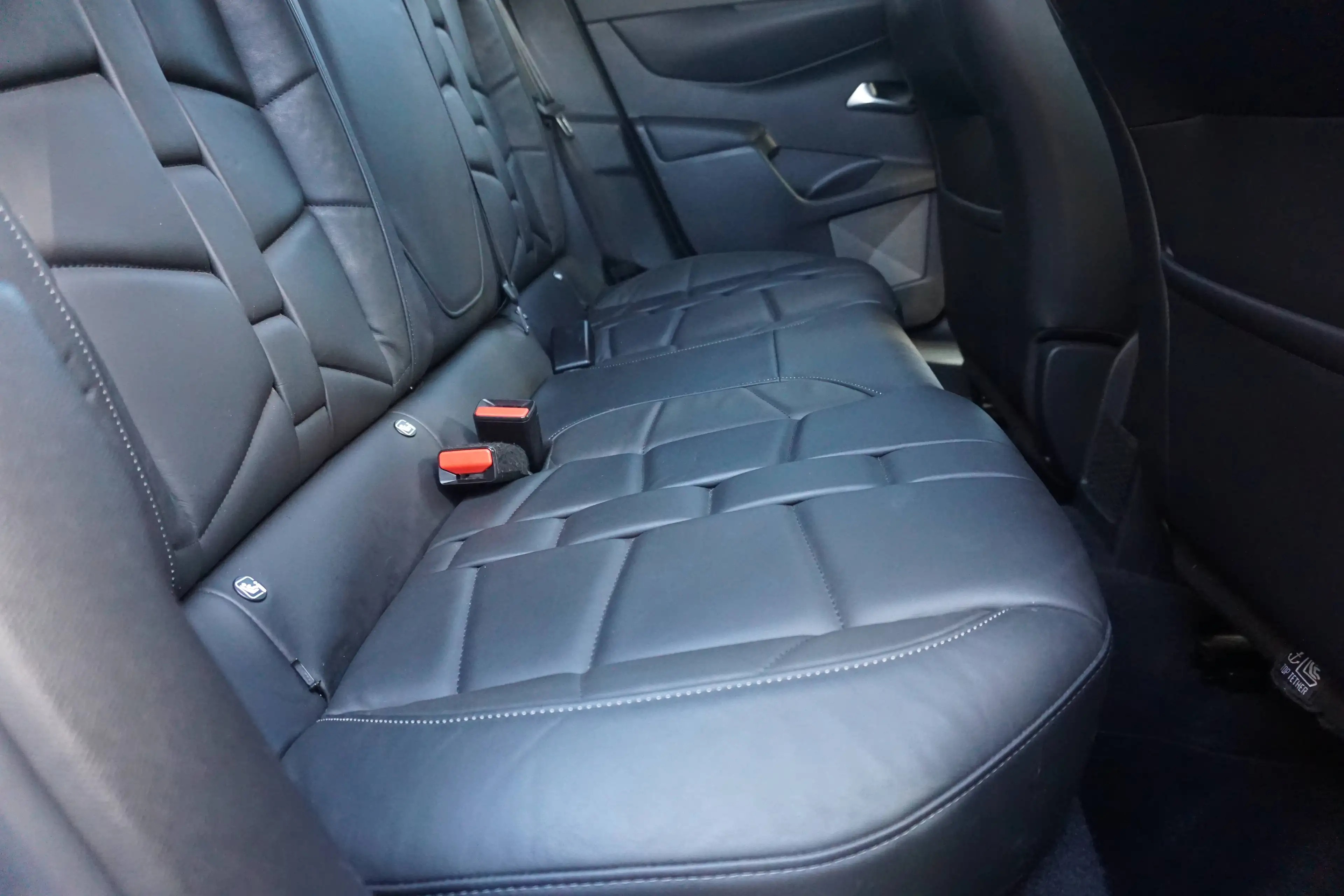 DS Automobiles DS 3 Crossback DS 3 CROSSBACK 1.2 PureTech Grand Chic-Navi-360°Cam-Headup-dodeH-Acc-Massage-Garantie — photo 8