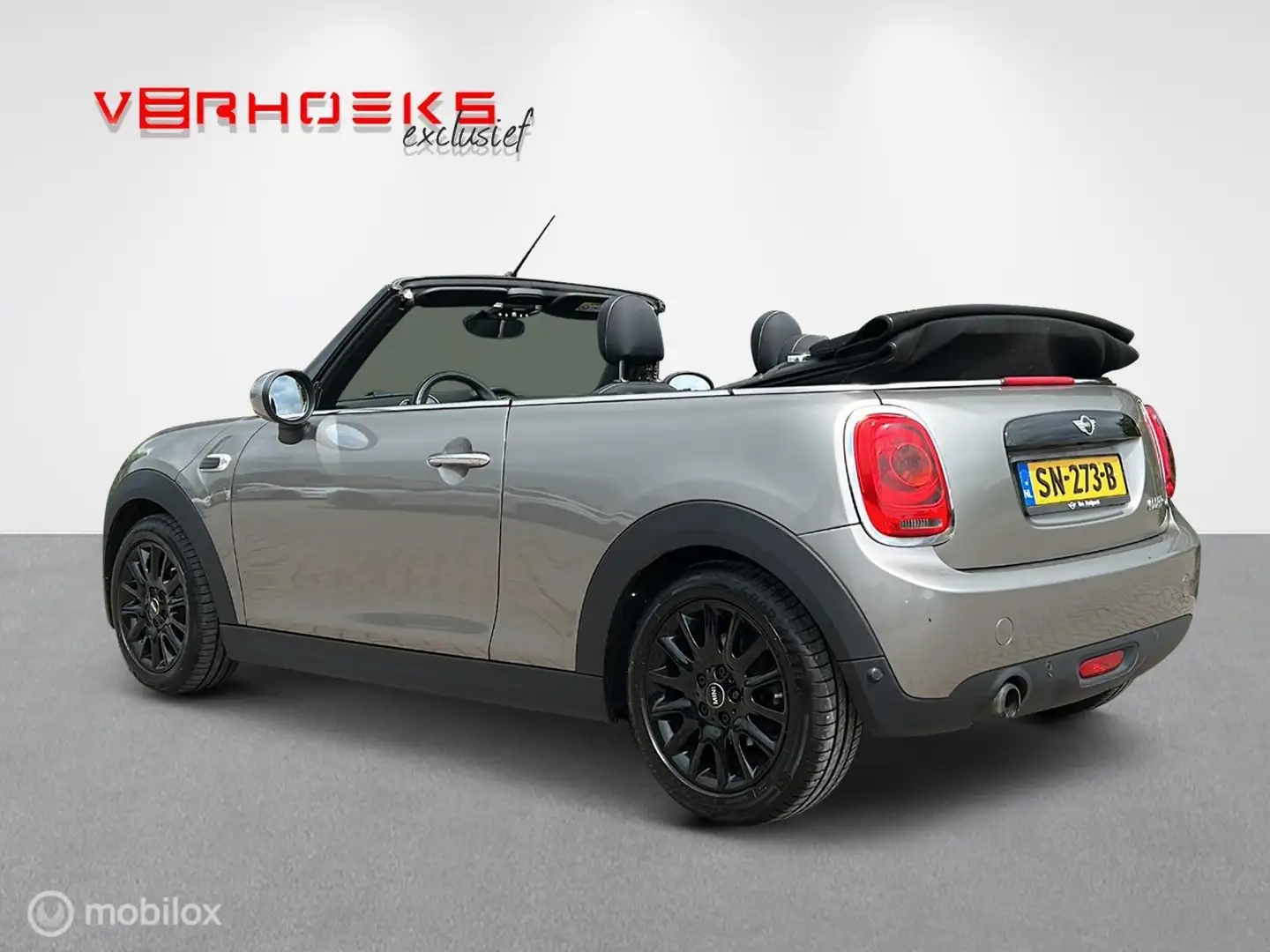MINI Cooper Cabrio 1.5 Pepper Serious Business Grijs - 2