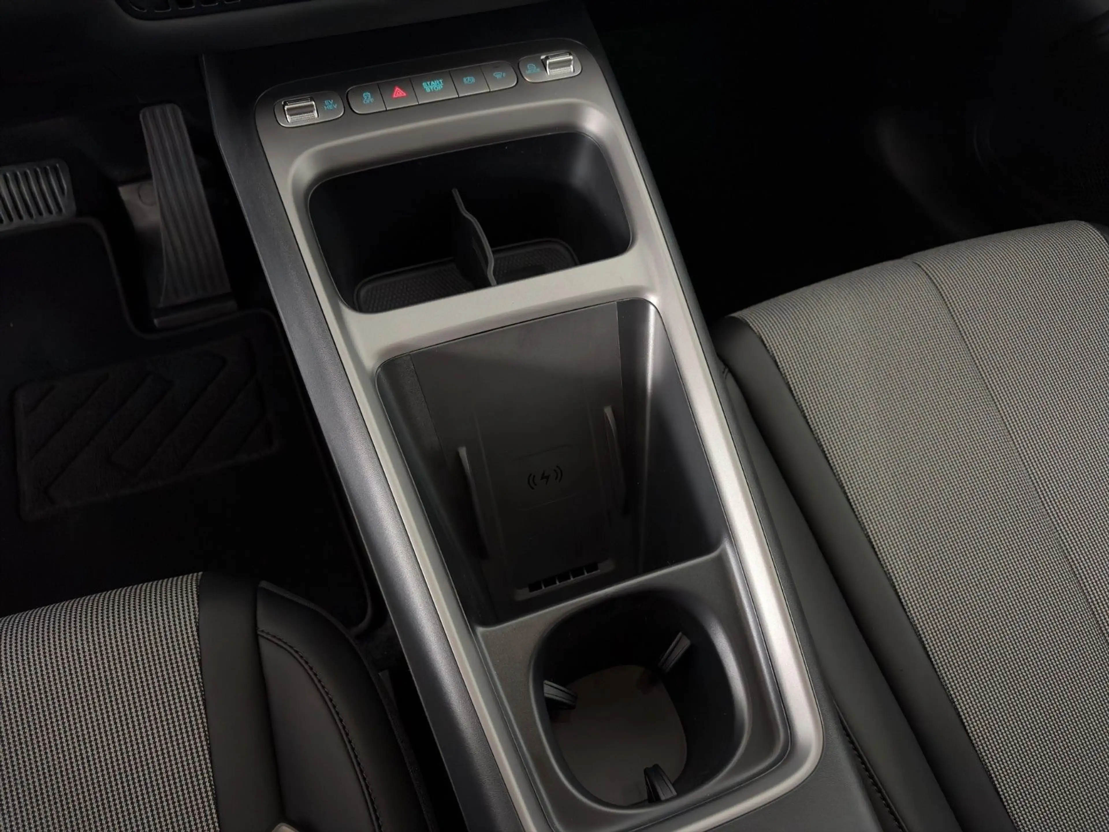 BYD Dolphin G DM-i Comfort /PANO/SHZ/SOFORT — photo 14