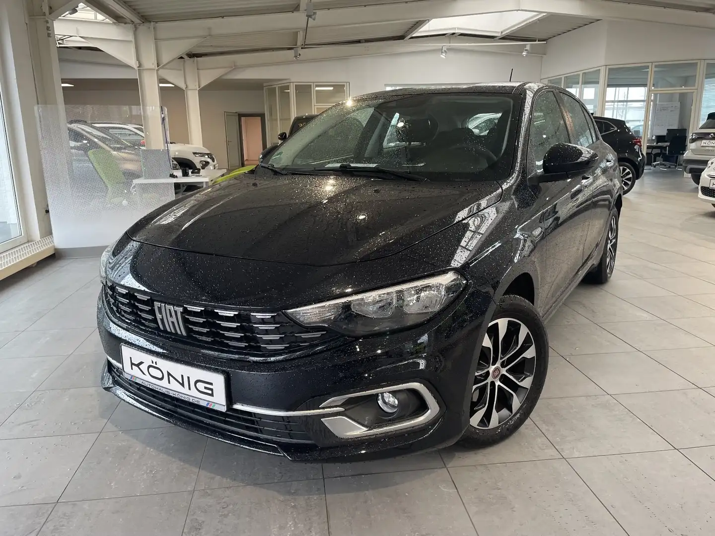 Fiat Tipo 5-Türer Automatik Zwart - 1