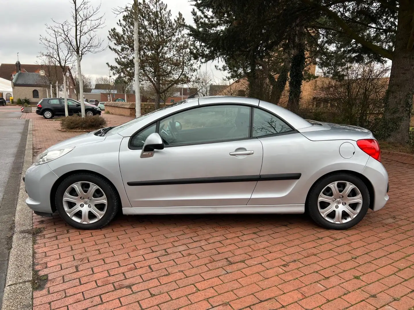 Peugeot 207 CC Cabrio Sport|Klima|150 PS! Gris - 2