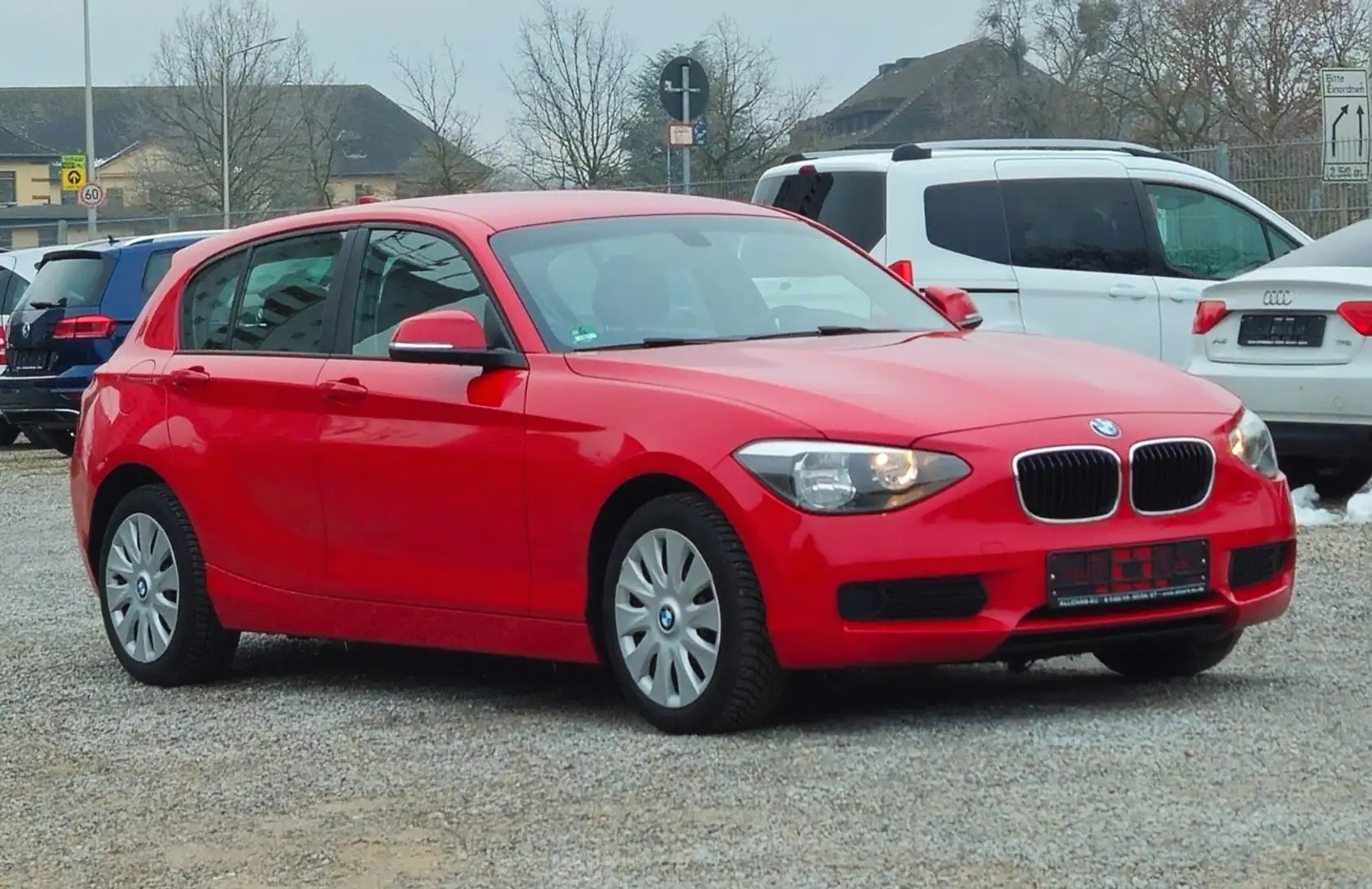 BMW 116 i 5-Türig KLIMA+BORDCOMPUTER+EFH+HU/AU NEU Piros - 1