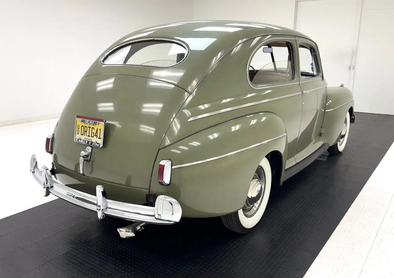 Ford Super Tudor Sedan, foto 5