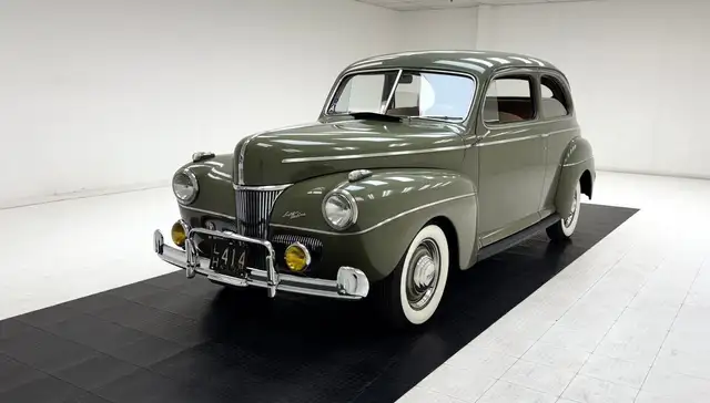 Ford Autres Super Tudor Sedan