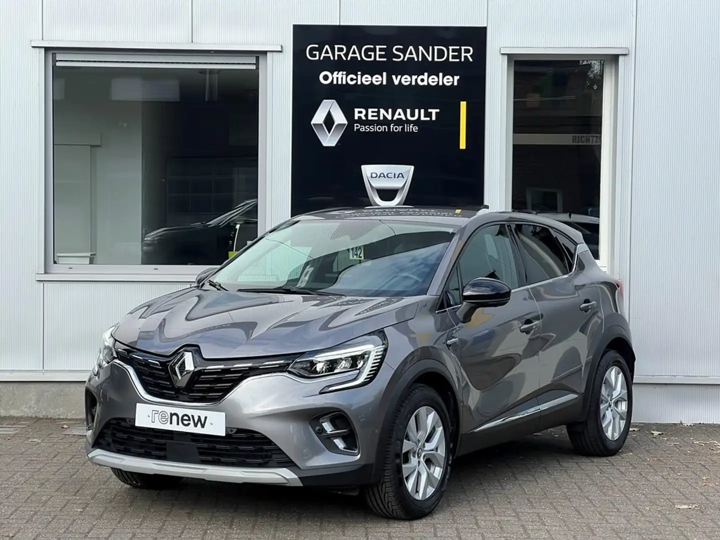 Renault Captur TCe 140 Pk Intens * Automaat * Grijs - 1