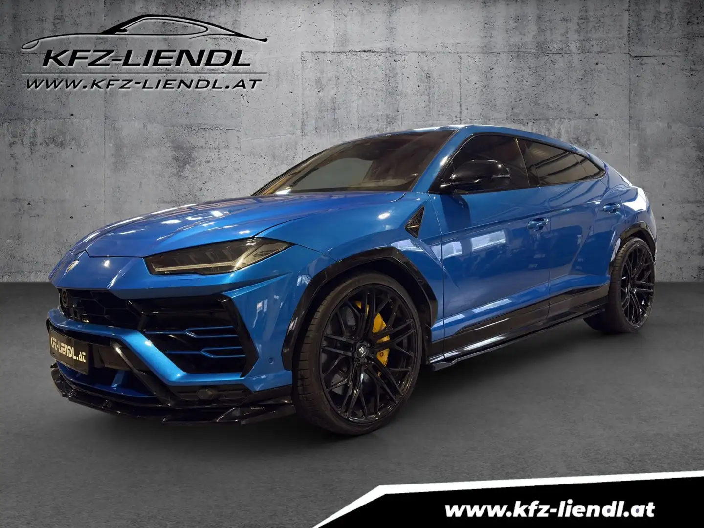 Lamborghini Urus Blau - 1