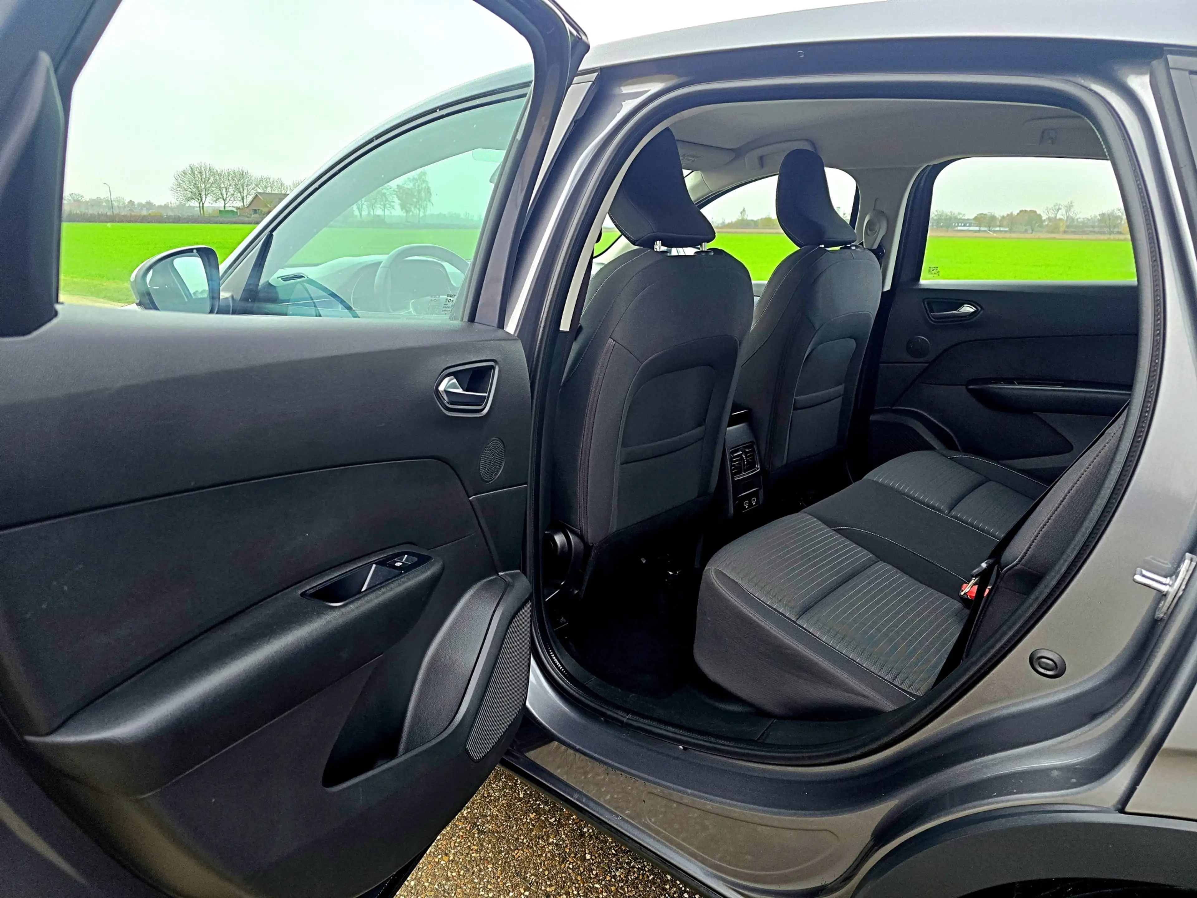 Renault Arkana 1.6 E-Tech full hybrid 145 evolution - 145 Pk - Eu — photo 23