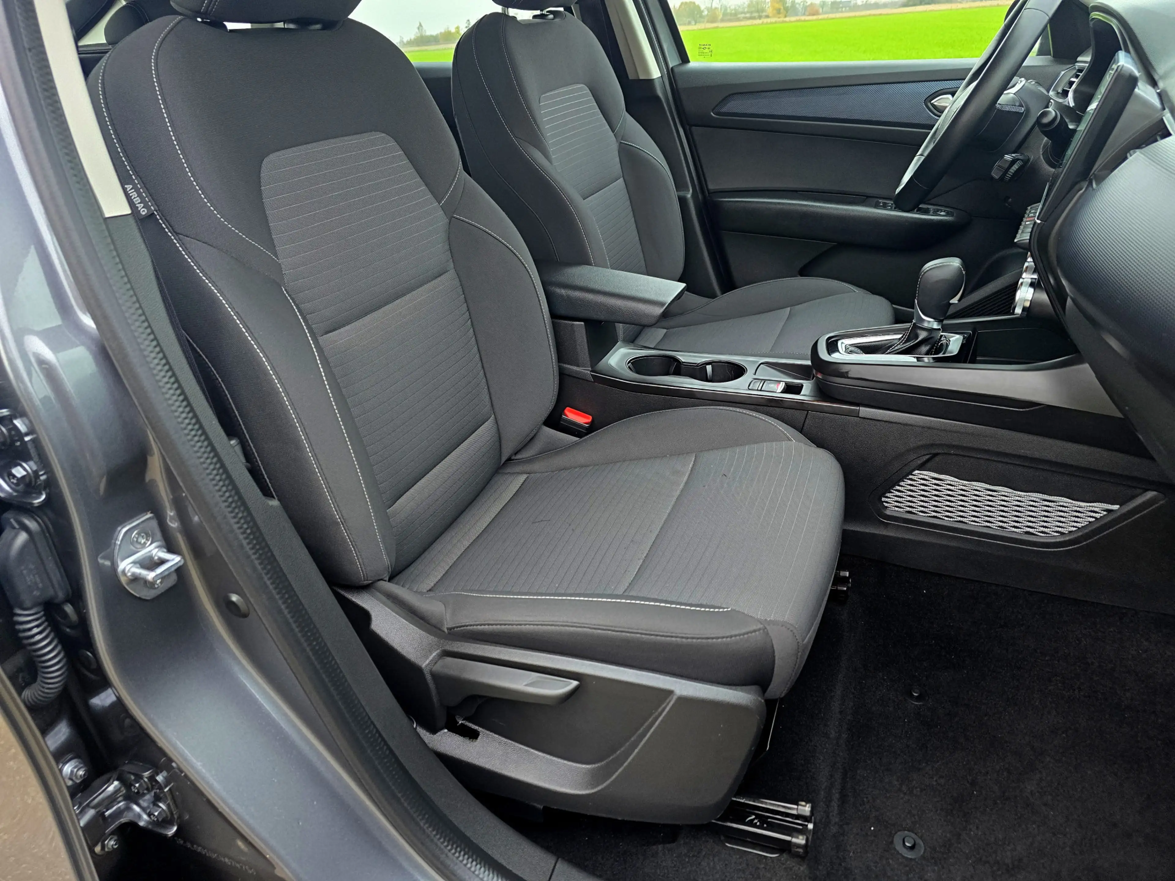 Renault Arkana 1.6 E-Tech full hybrid 145 evolution - 145 Pk - Eu — photo 12