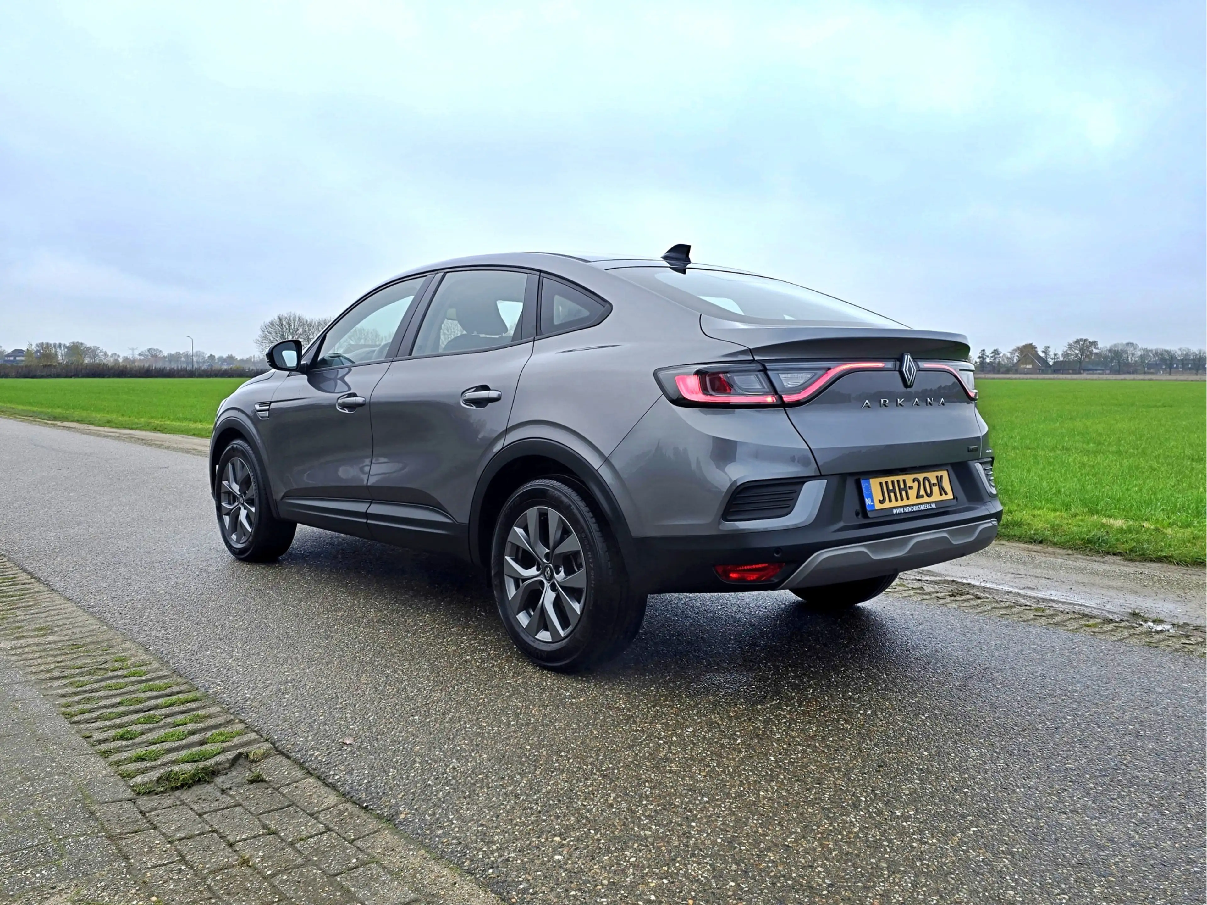 Renault Arkana 1.6 E-Tech full hybrid 145 evolution - 145 Pk - Eu — photo 3