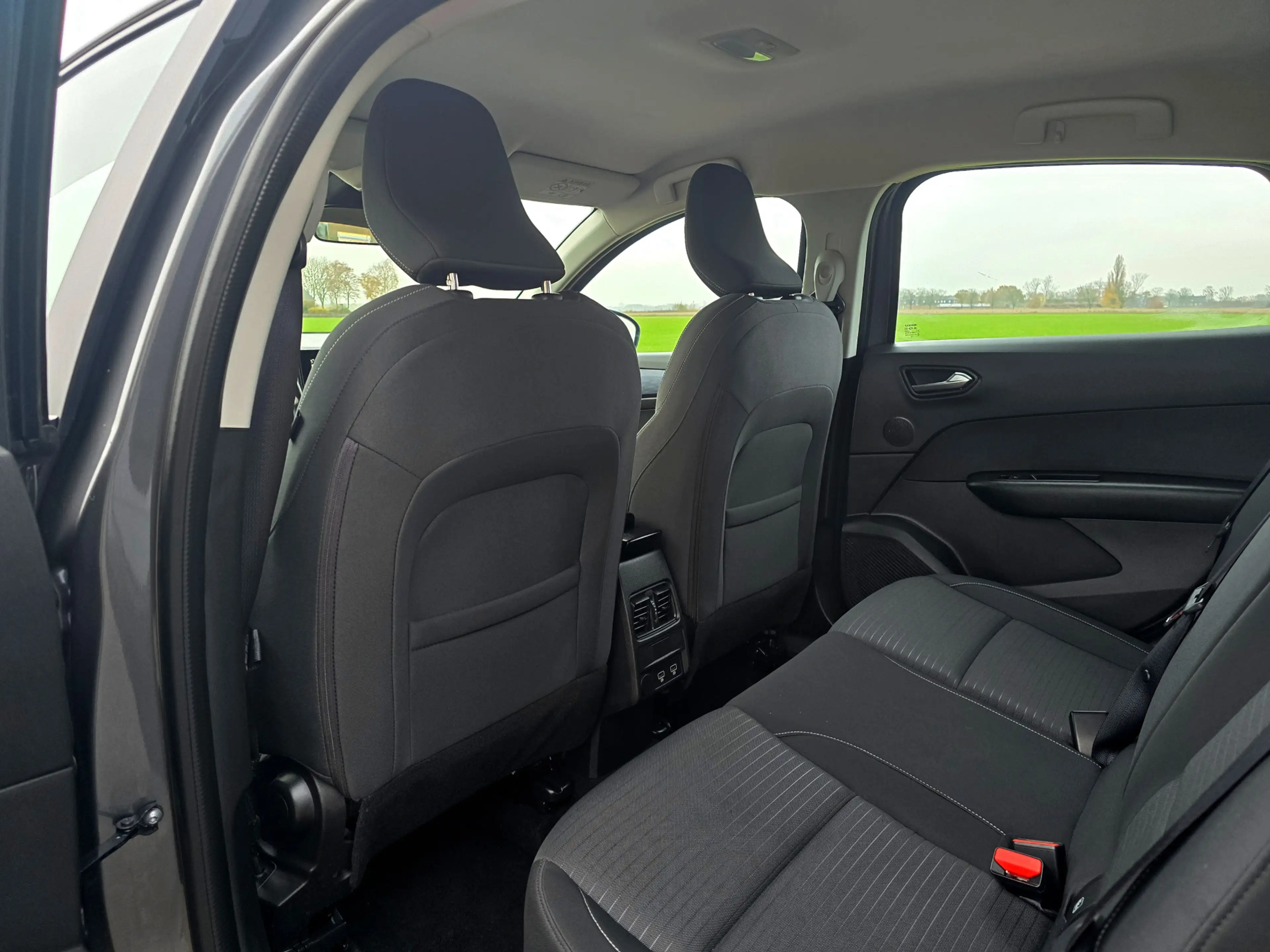 Renault Arkana 1.6 E-Tech full hybrid 145 evolution - 145 Pk - Eu — photo 24