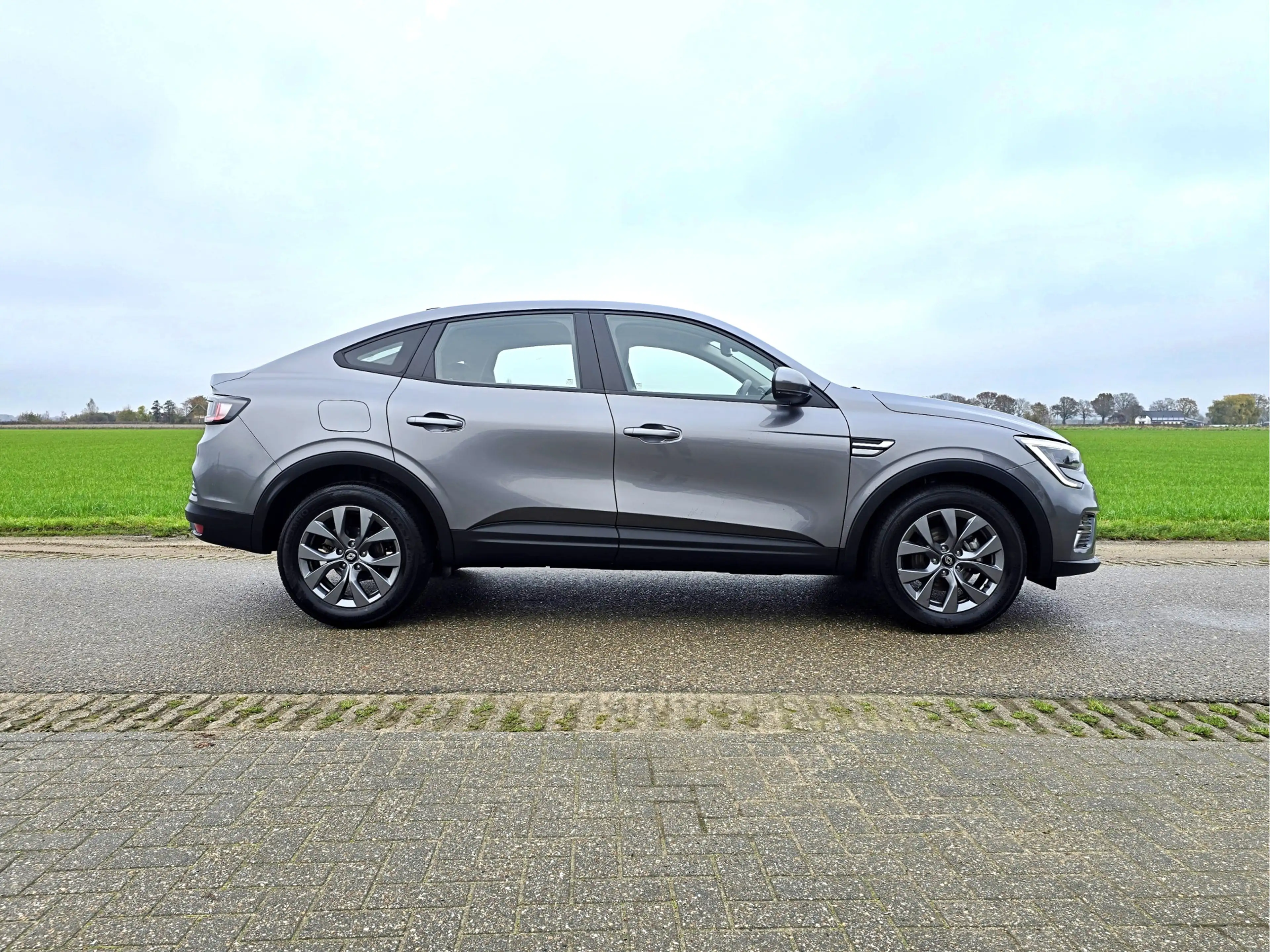 Renault Arkana 1.6 E-Tech full hybrid 145 evolution - 145 Pk - Eu — photo 8