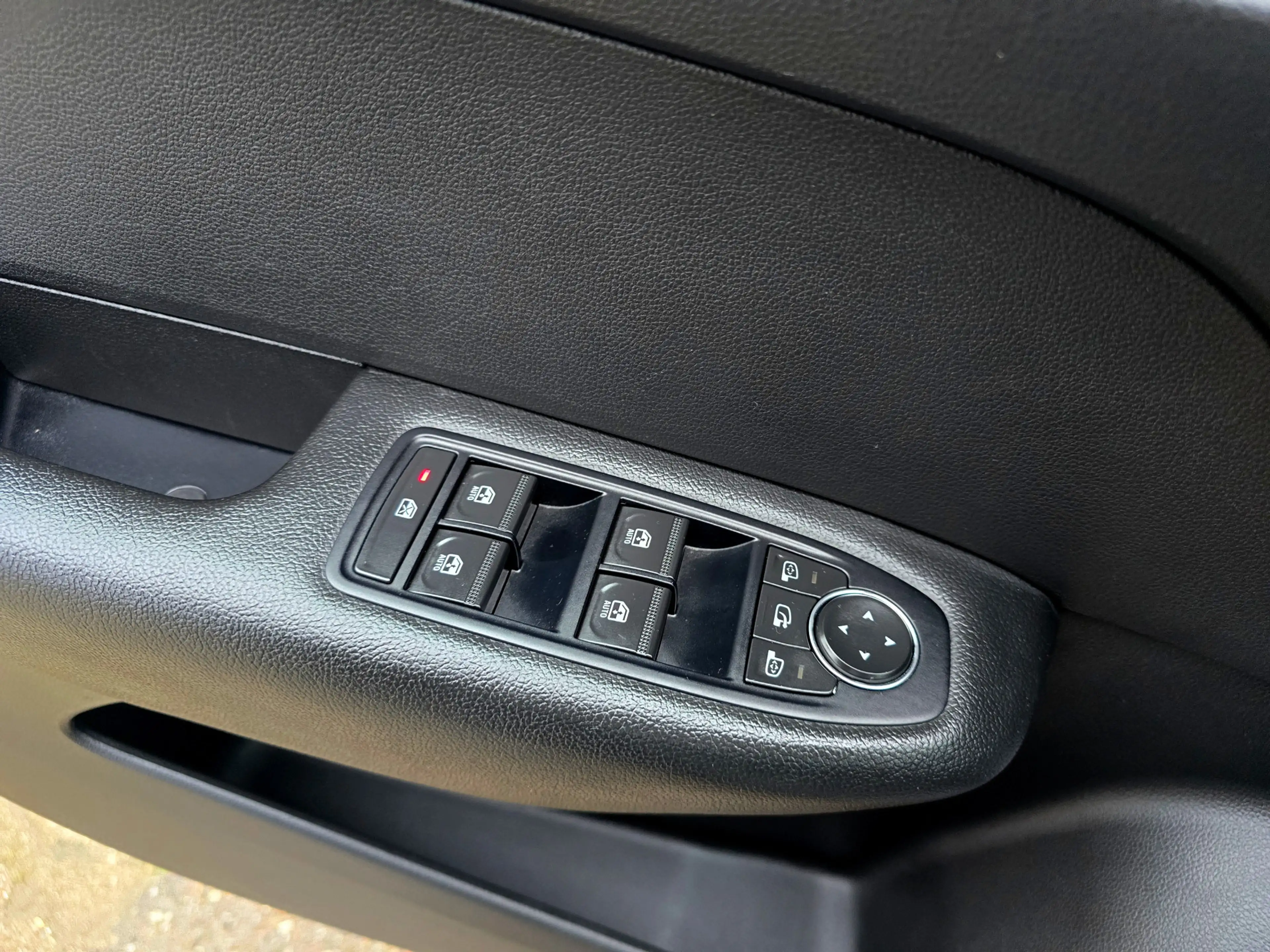 Renault Arkana 1.6 E-Tech full hybrid 145 evolution - 145 Pk - Eu — photo 17