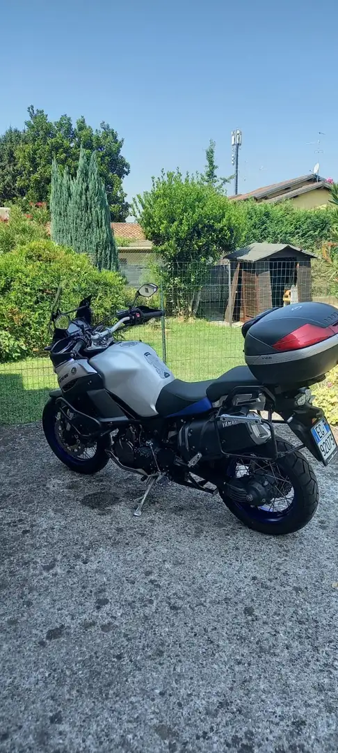 Yamaha XTZ 1200 yamaha super tenere 1200 ze - 1